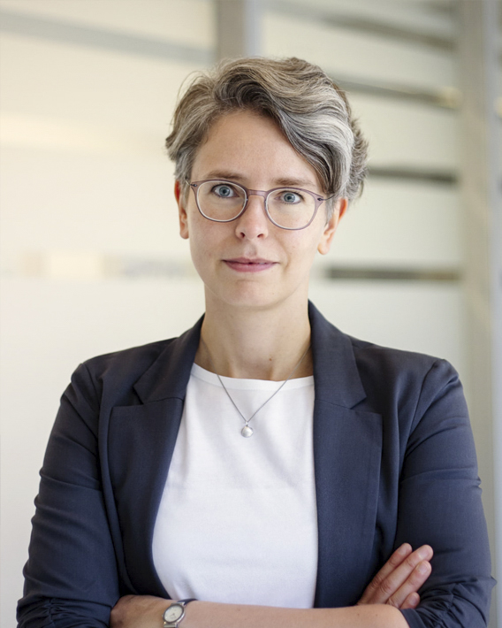 Claudia Schäfer, Steuerberaterin